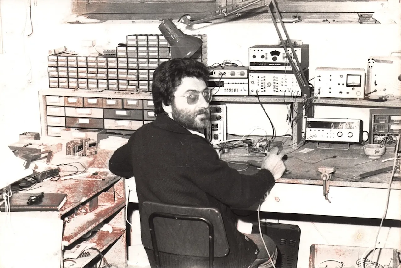 1977